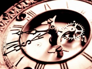 Antique_Mechanical_Clock